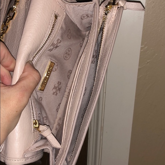 Tory Burch blush pink crossbody bag - Picture 4 of 6